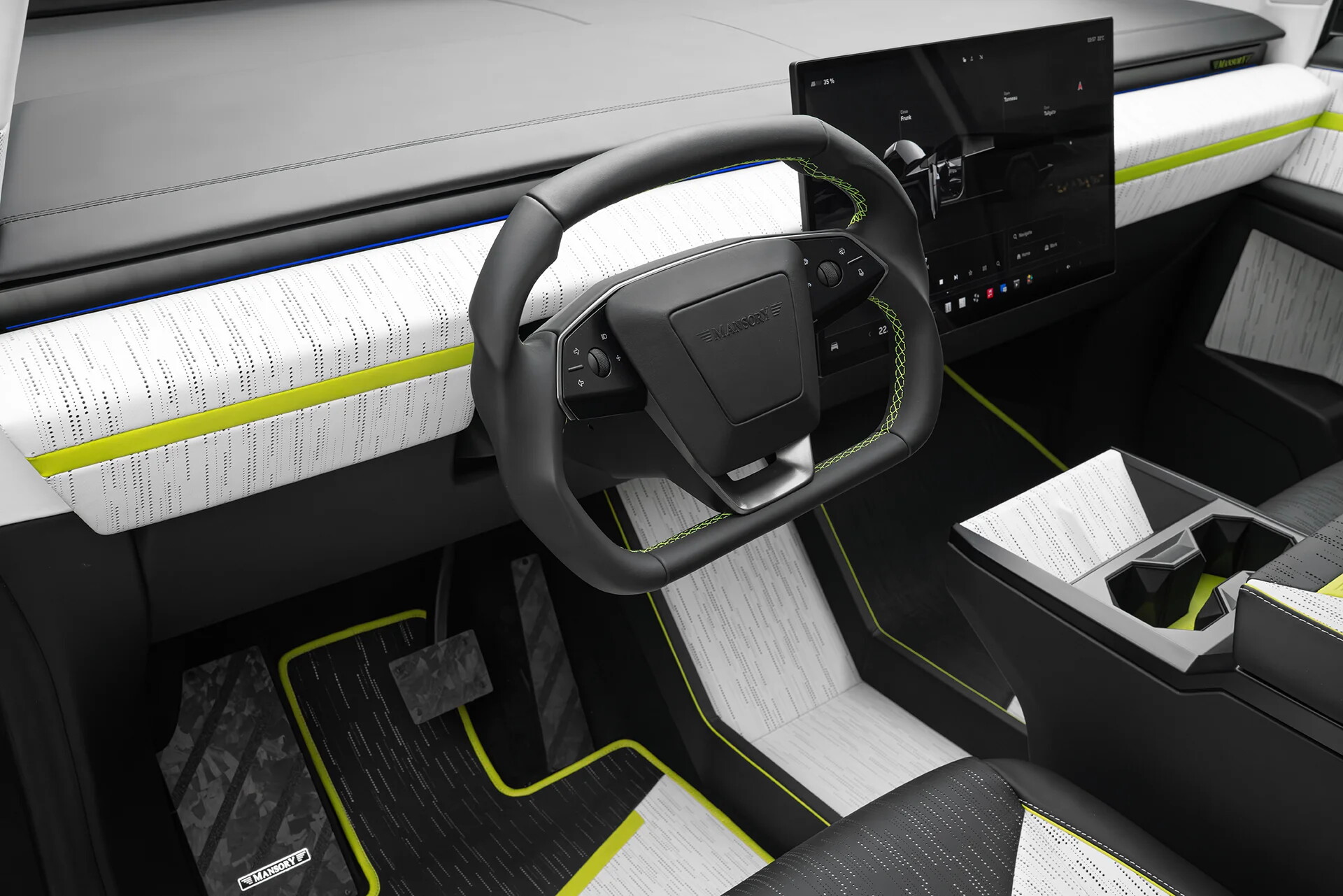 Le foto del Mansory Cybertruck Elongation EVO