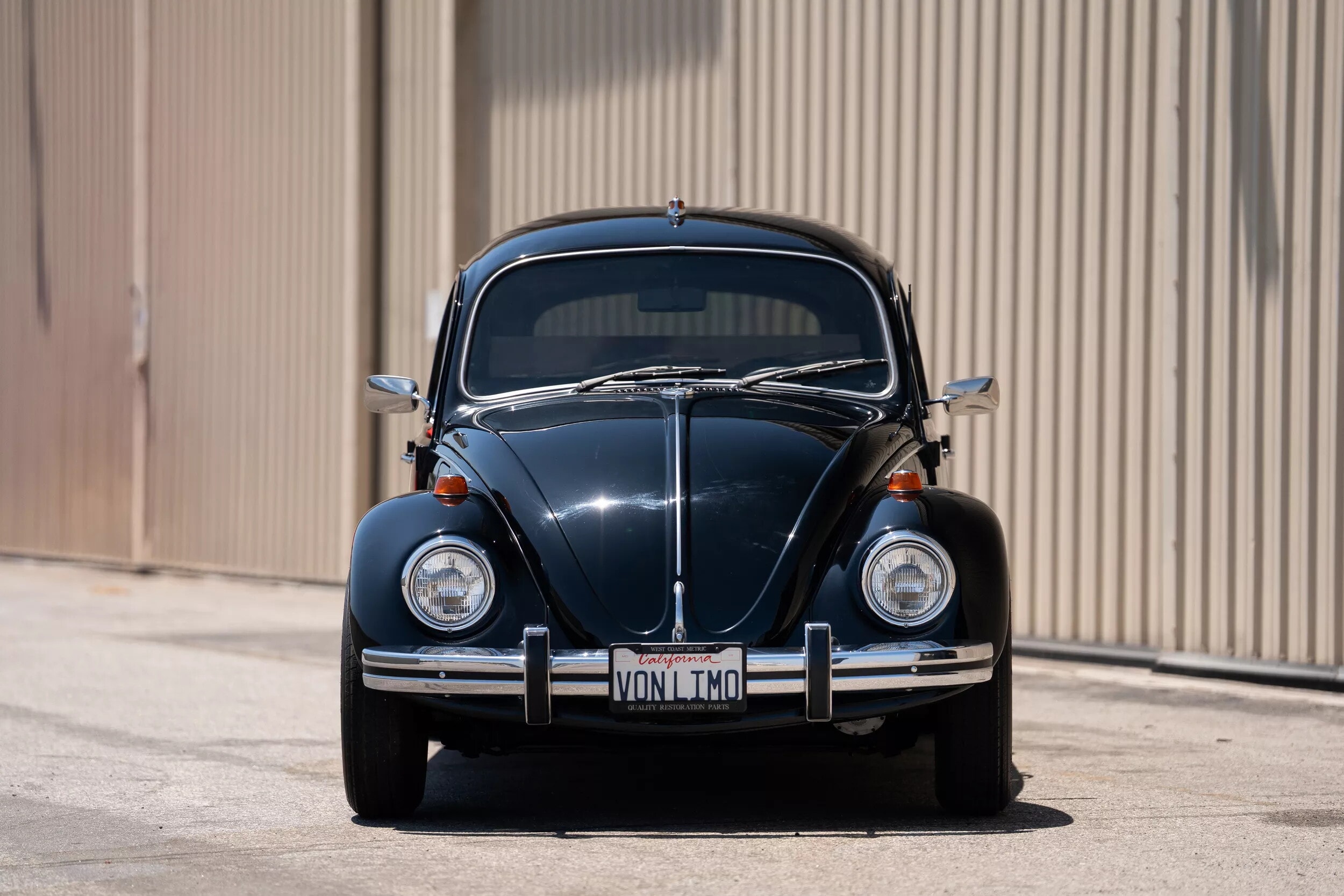 "Rollswagen", l'unica VW Beetle Limousine all'asta a Monterey
