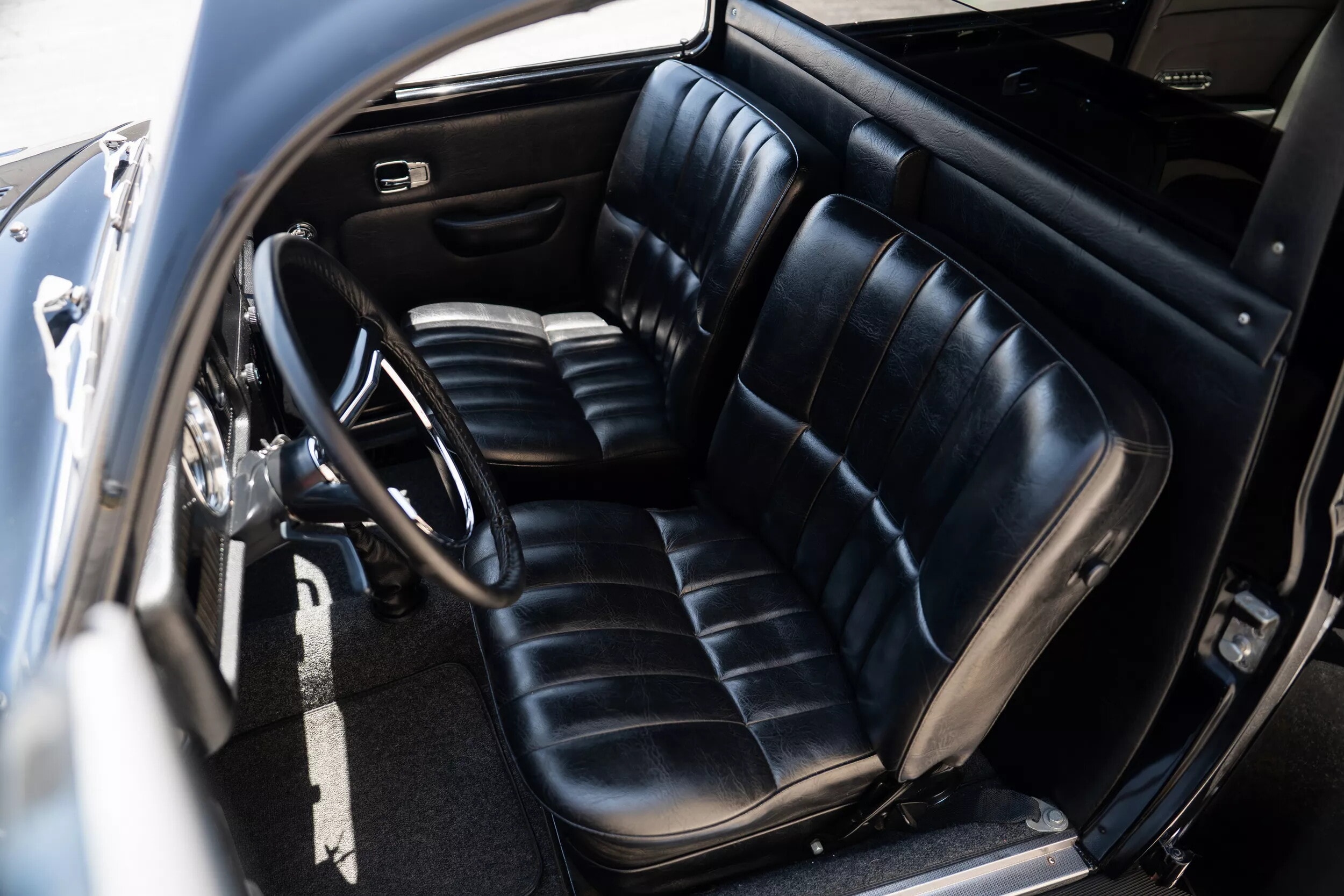 "Rollswagen", l'unica VW Beetle Limousine all'asta a Monterey