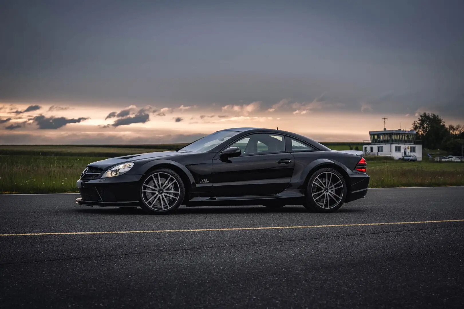 La Mercedes SL 65 AMG Black Series appartenuta a Toto Wolff è in vendita
