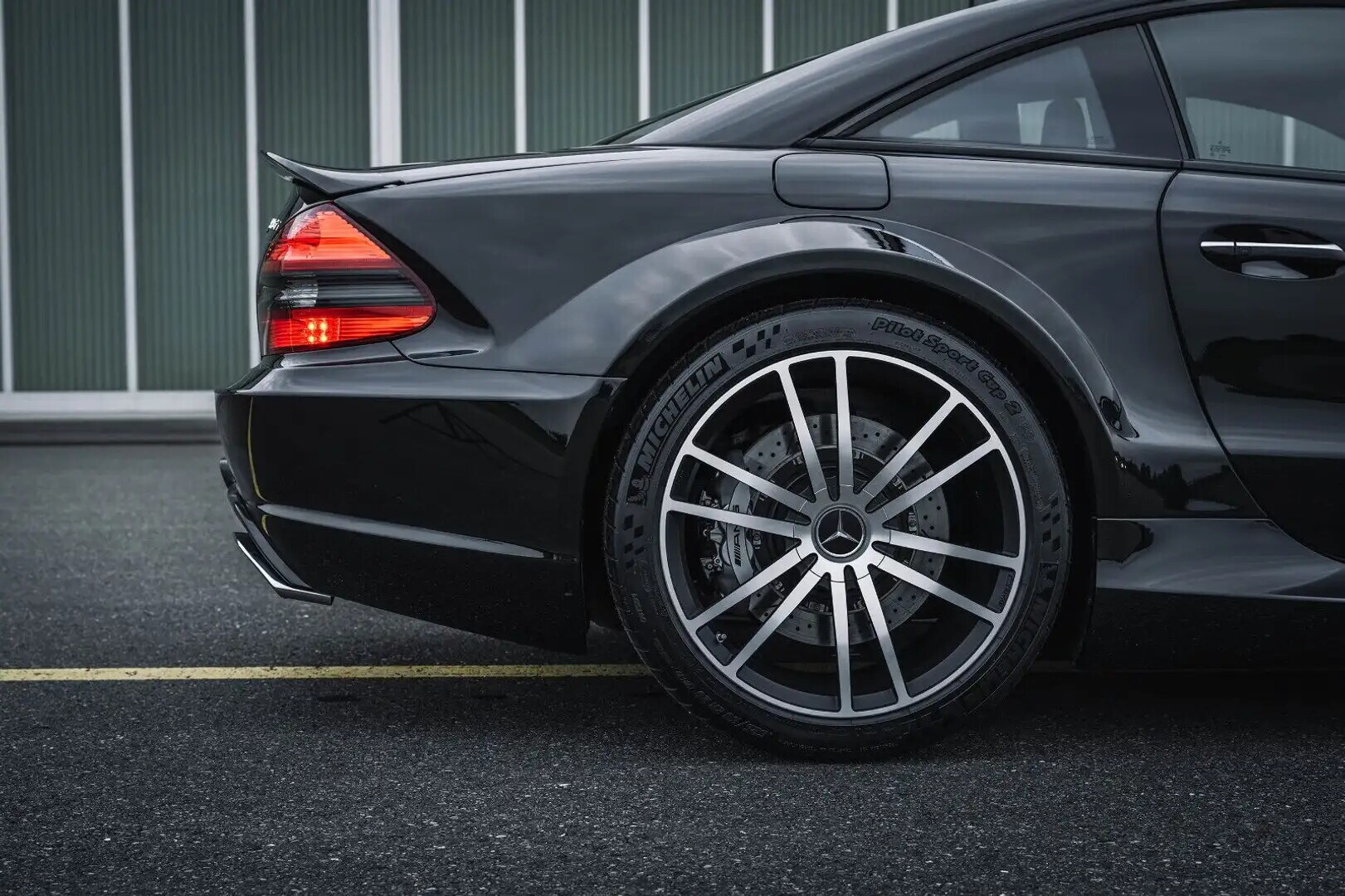 La Mercedes SL 65 AMG Black Series appartenuta a Toto Wolff è in vendita