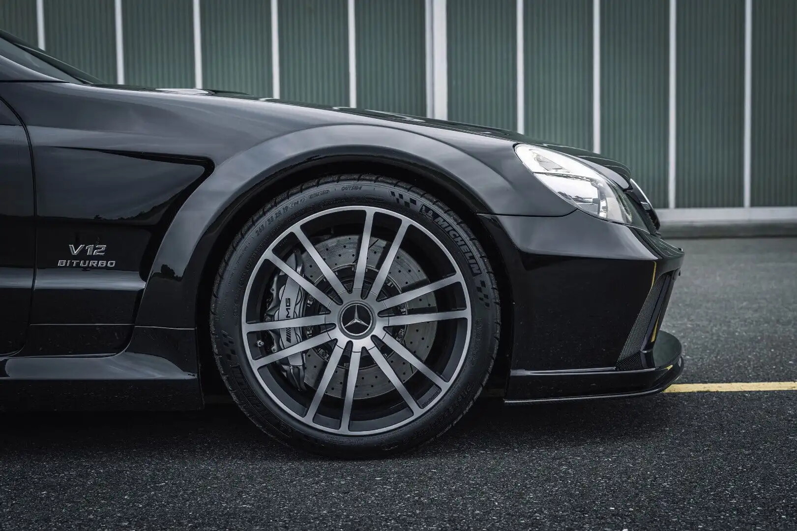 La Mercedes SL 65 AMG Black Series appartenuta a Toto Wolff è in vendita