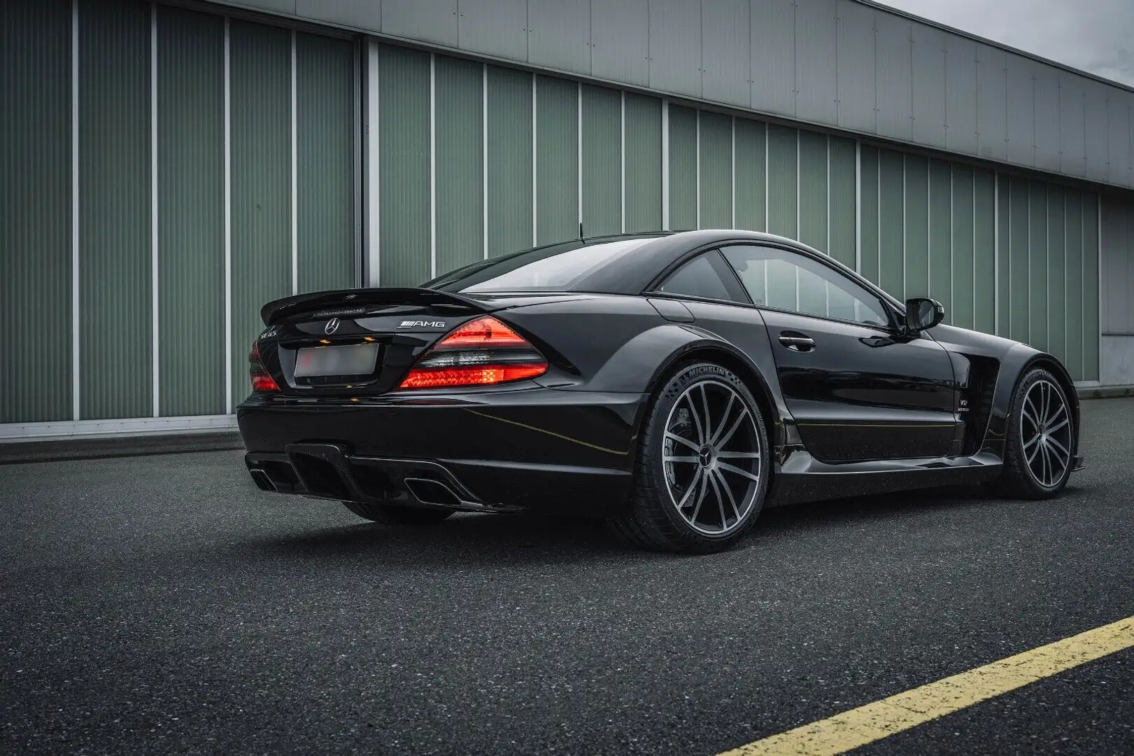 La Mercedes SL 65 AMG Black Series appartenuta a Toto Wolff è in vendita