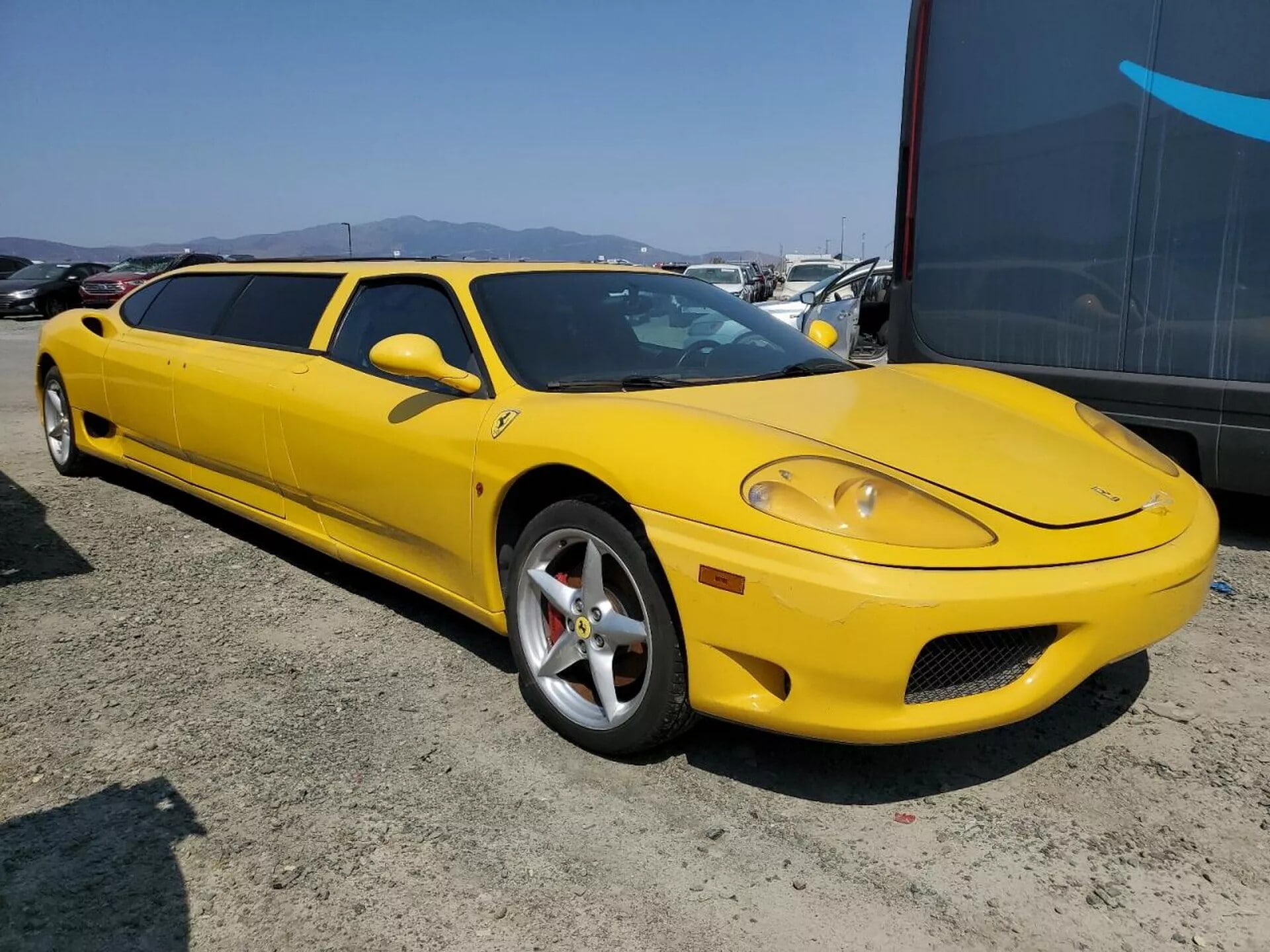 Le foto della Ferrari 360 Modena Limousine