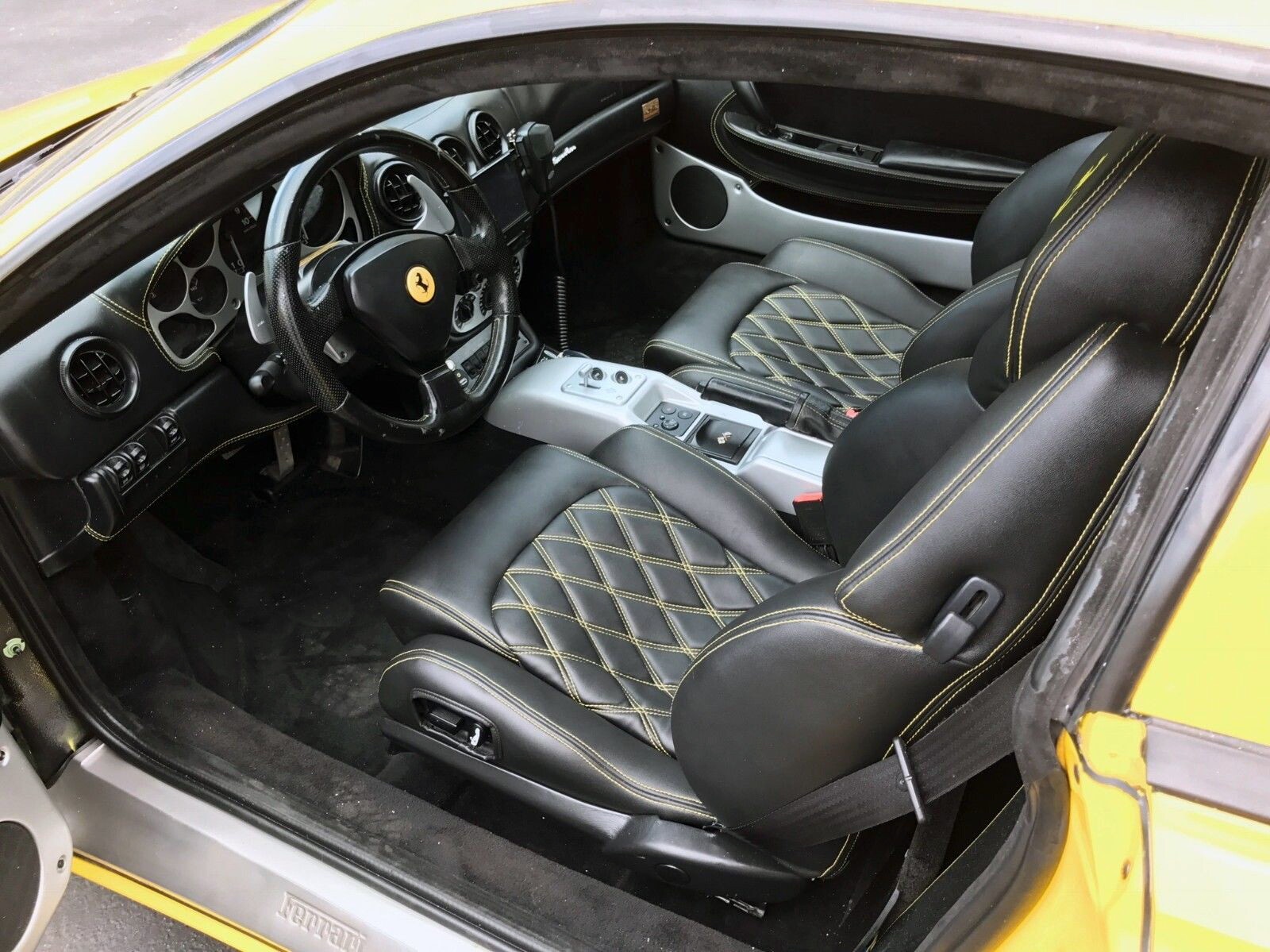 Le foto della Ferrari 360 Modena Limousine
