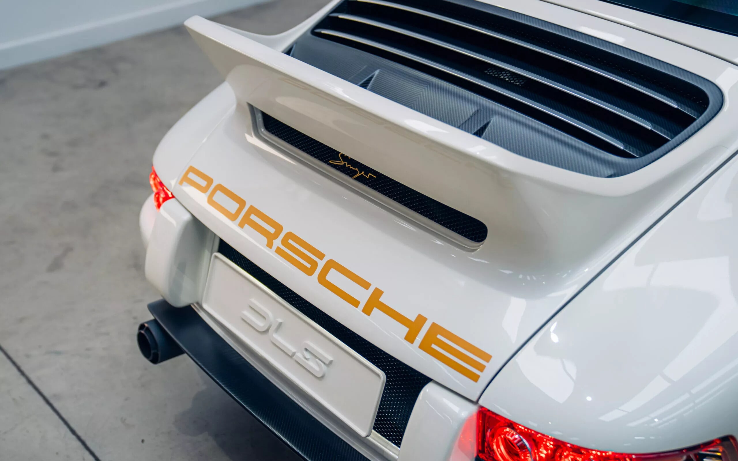 L'incredibile restomod Singer DLS vale oltre 3 milioni