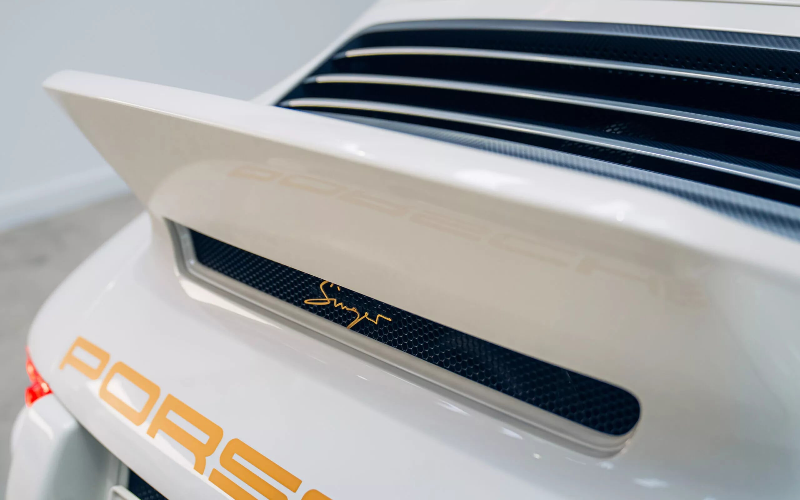 L'incredibile restomod Singer DLS vale oltre 3 milioni
