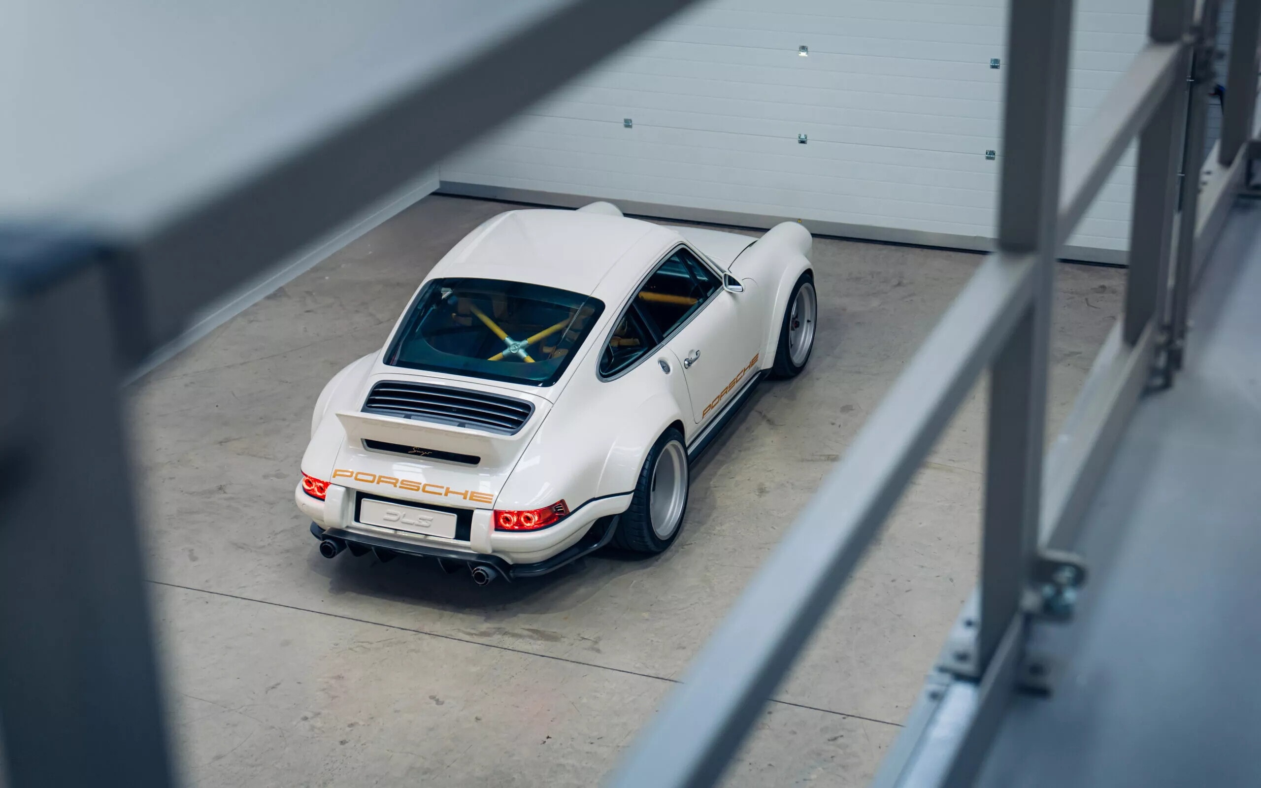 L'incredibile restomod Singer DLS vale oltre 3 milioni