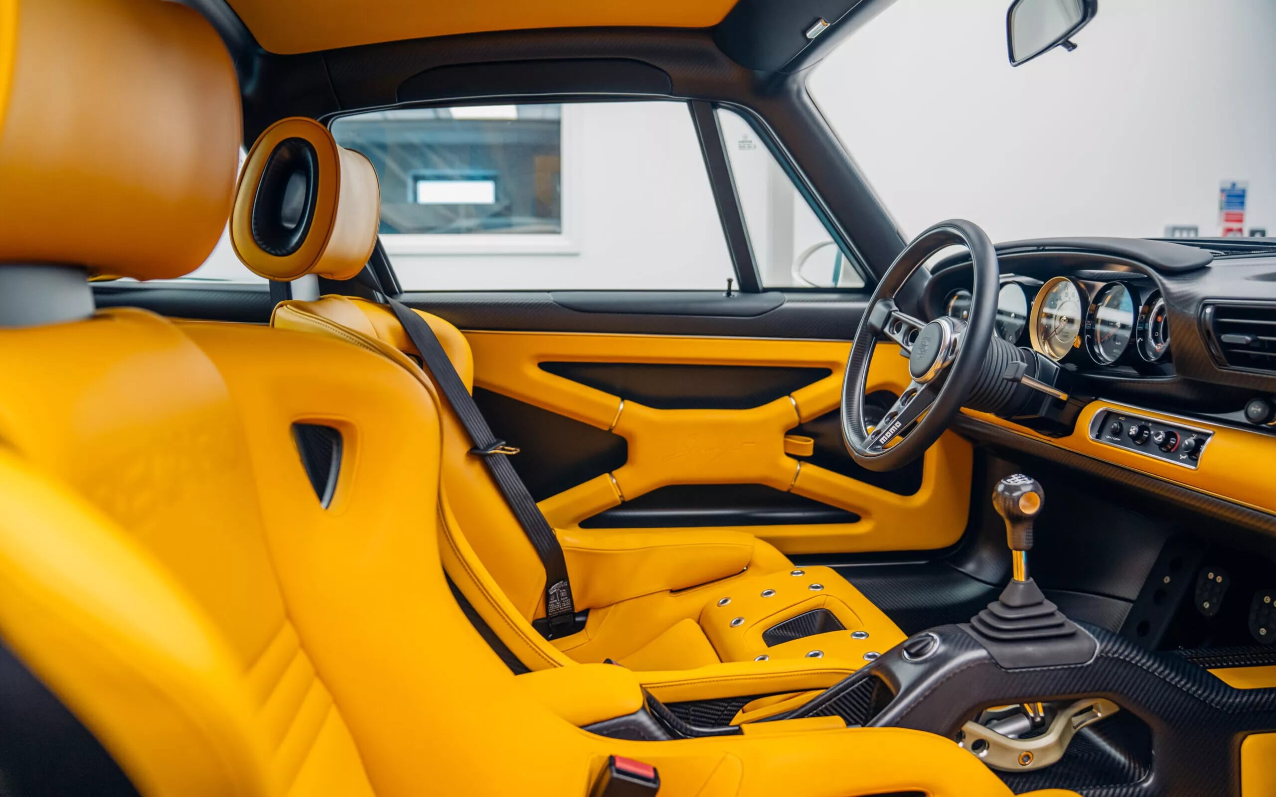 L'incredibile restomod Singer DLS vale oltre 3 milioni
