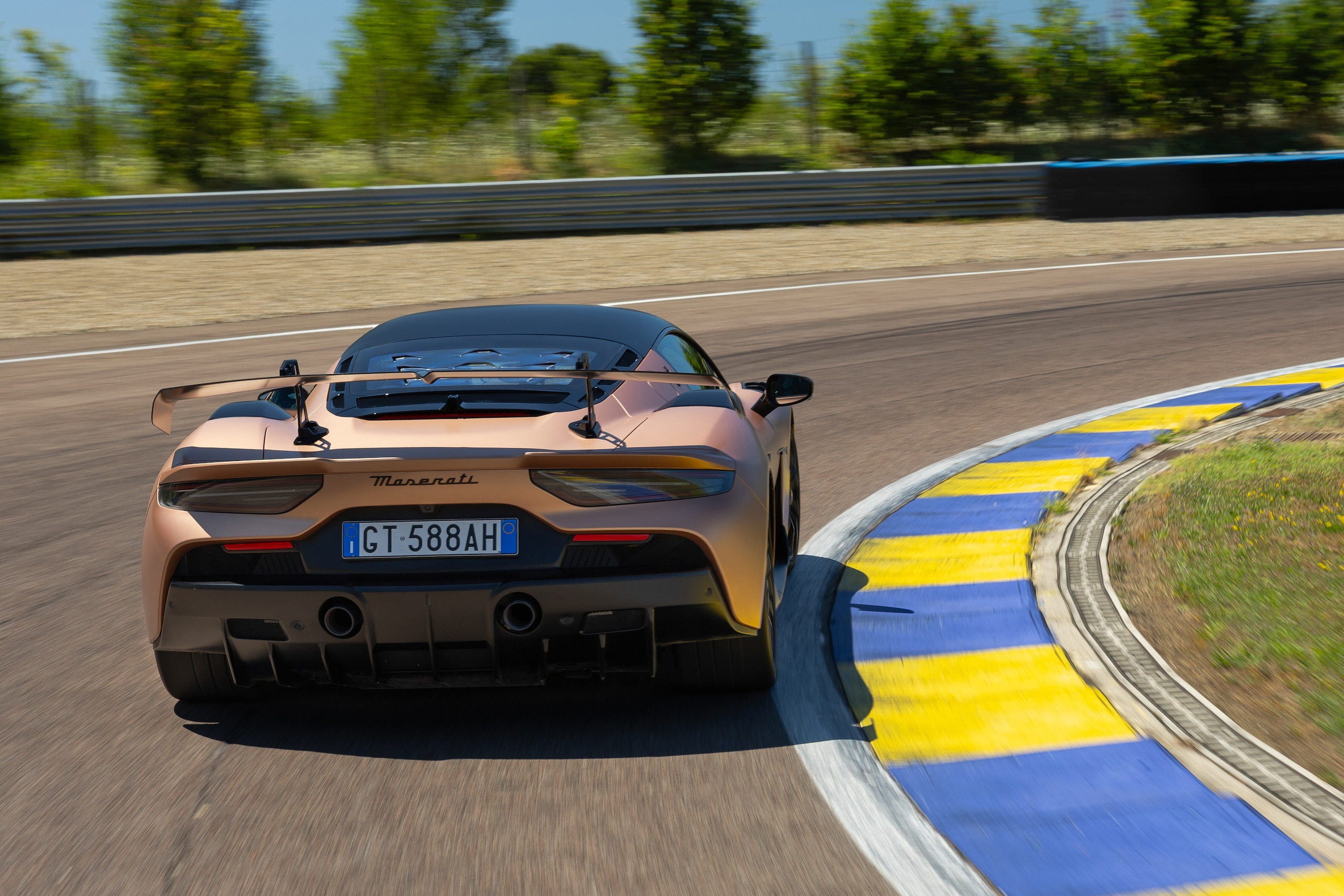 Maserati GT2 Stradale, le foto della prova