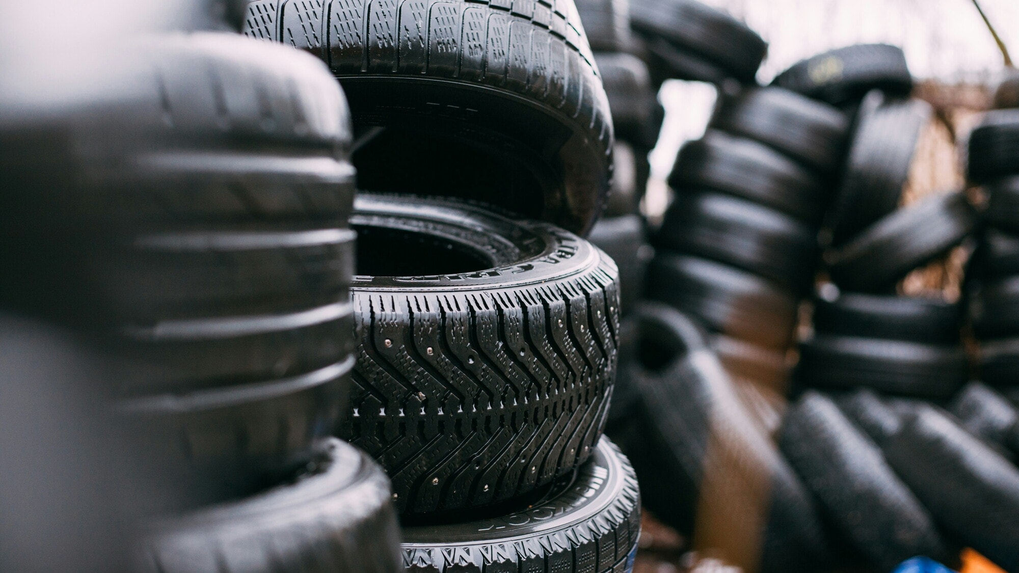 Gomme estive o quattro stagioni? La guida definitiva