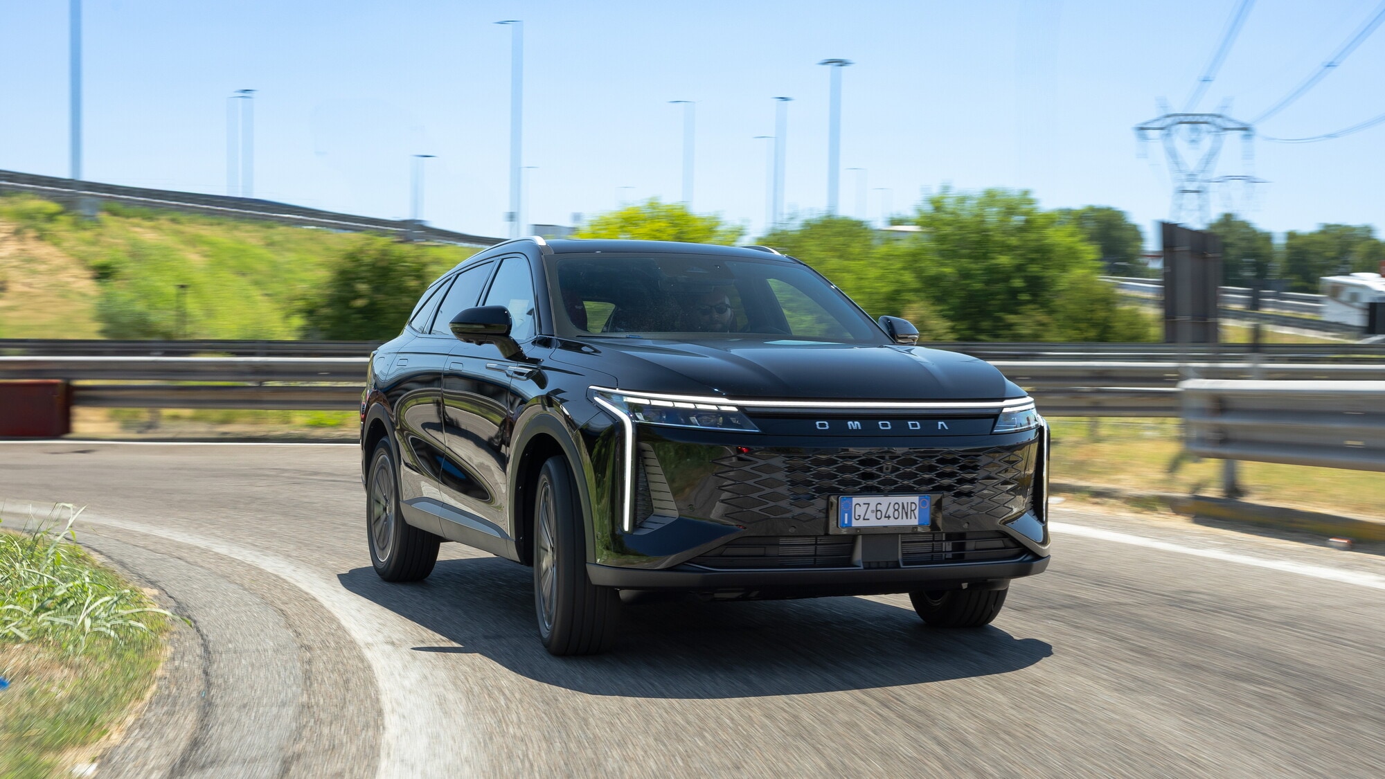 omoda 9 prova su strada