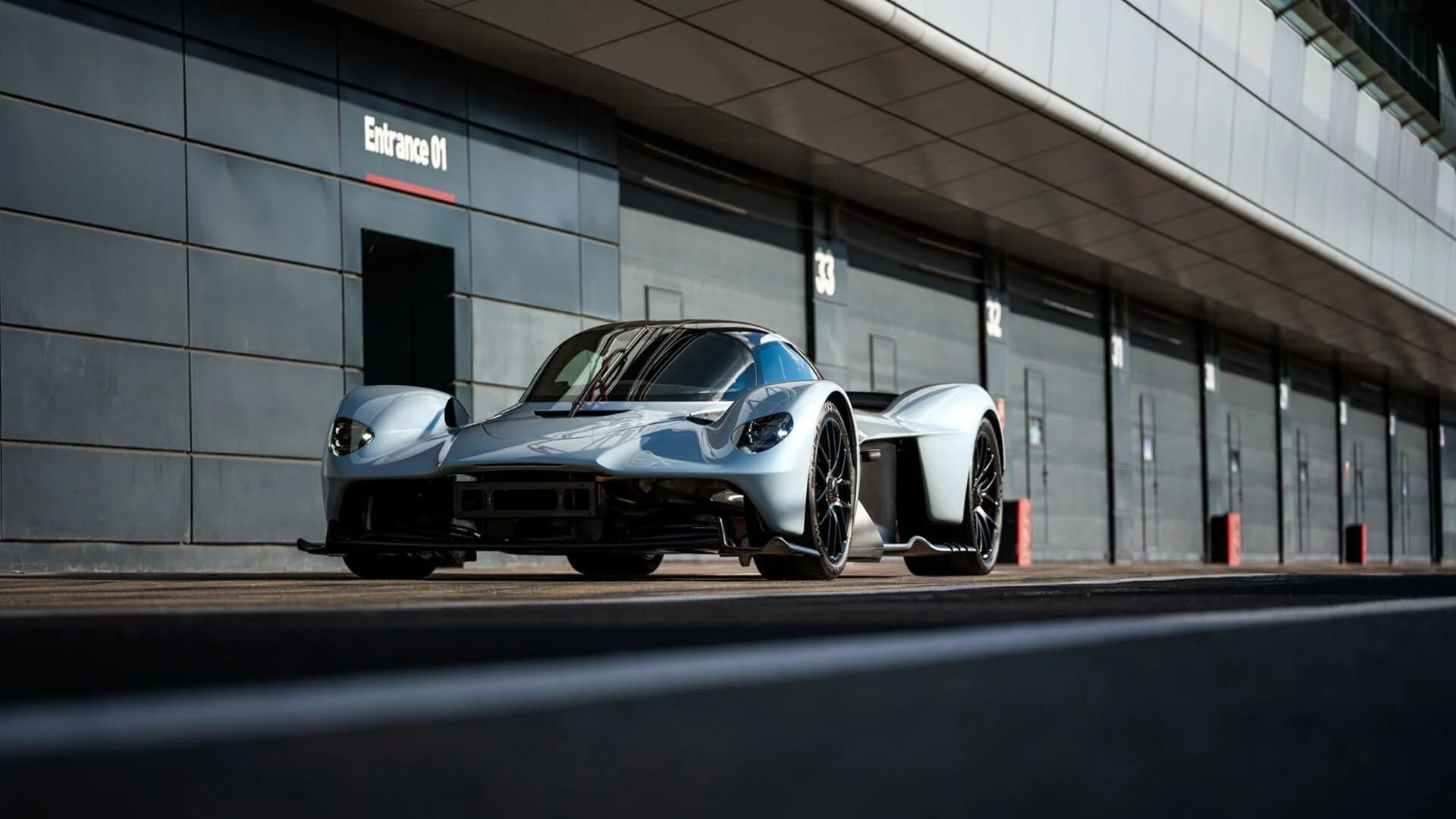 L'Aston Martin Valkyrie di Ricciardo 