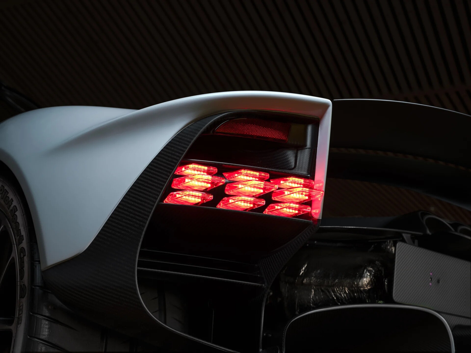 L'Aston Martin Valkyrie di Ricciardo 