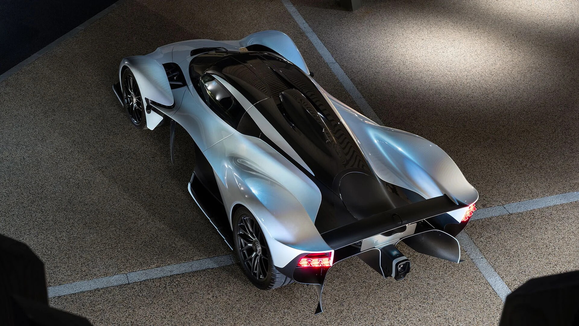 L'Aston Martin Valkyrie di Ricciardo 