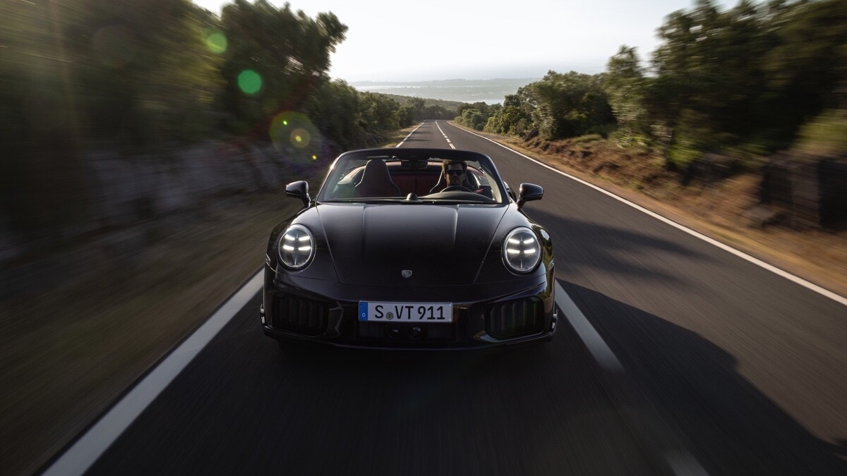 Nuova Porsche 911 Turbo S ibrida
