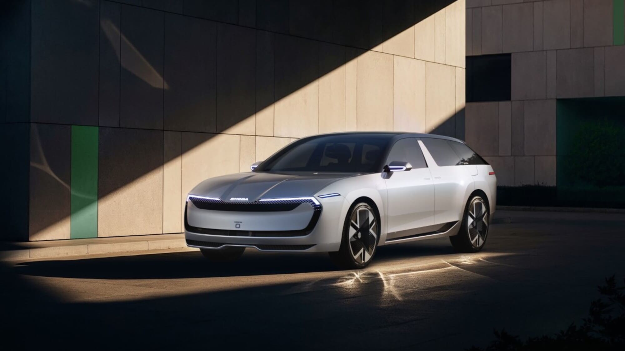 Škoda Vision O, la station wagon elettrica che sfida i luoghi comuni