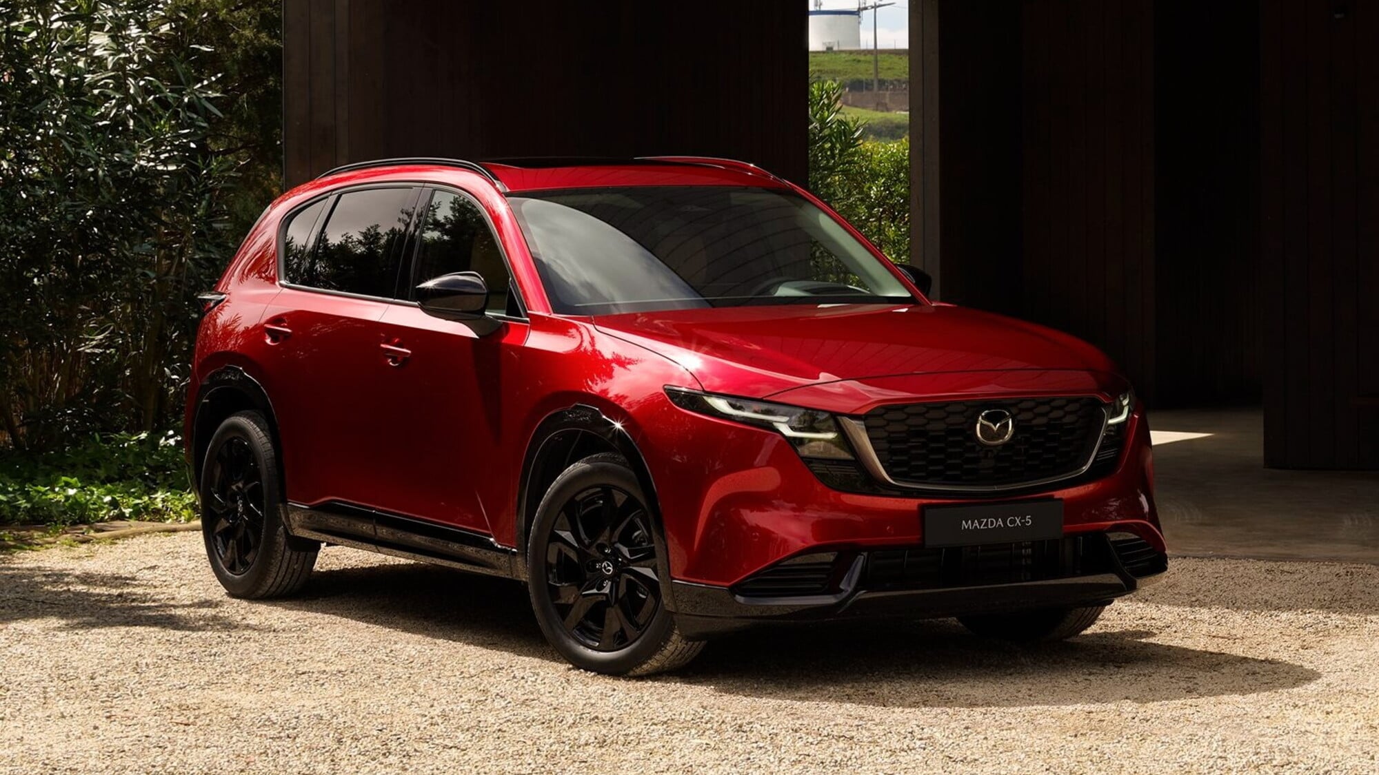 Mazda CX-5 2025, prezzi e versioni per l’Italia. Ecco la gamma