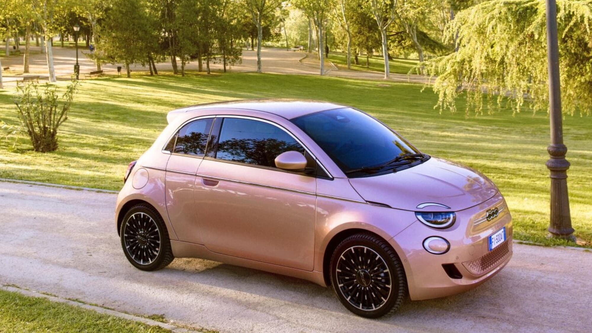 Le 10 auto perfette per una donna moderna: indipendente, sicura, multitasking