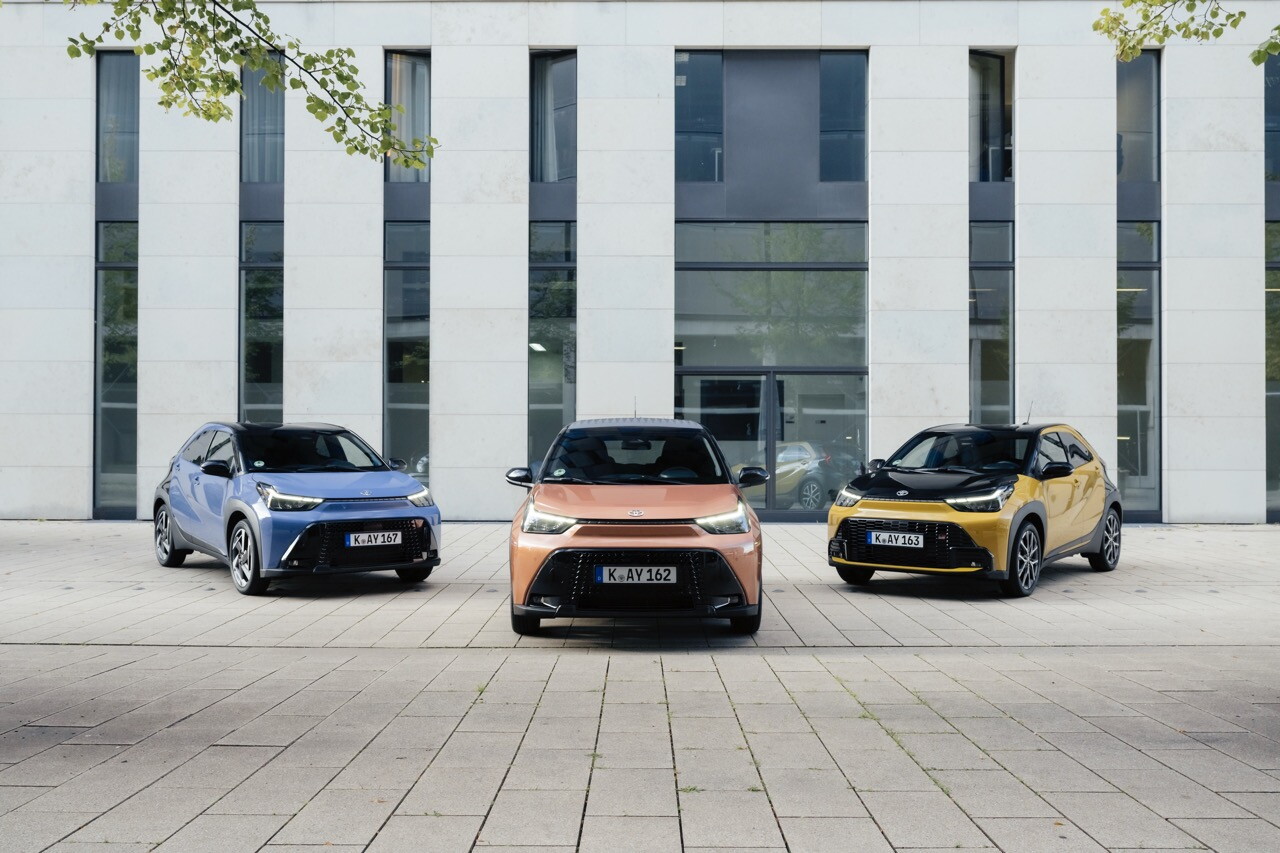 Toyota Aygo X, la full hybrid su strada