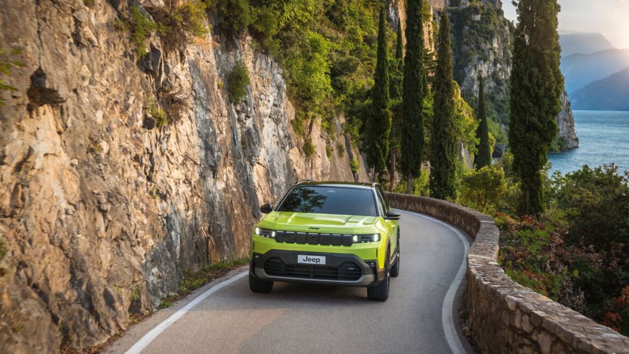 Nuova Jeep Compass, ordini aperti: i prezzi di Altitude e First Edition