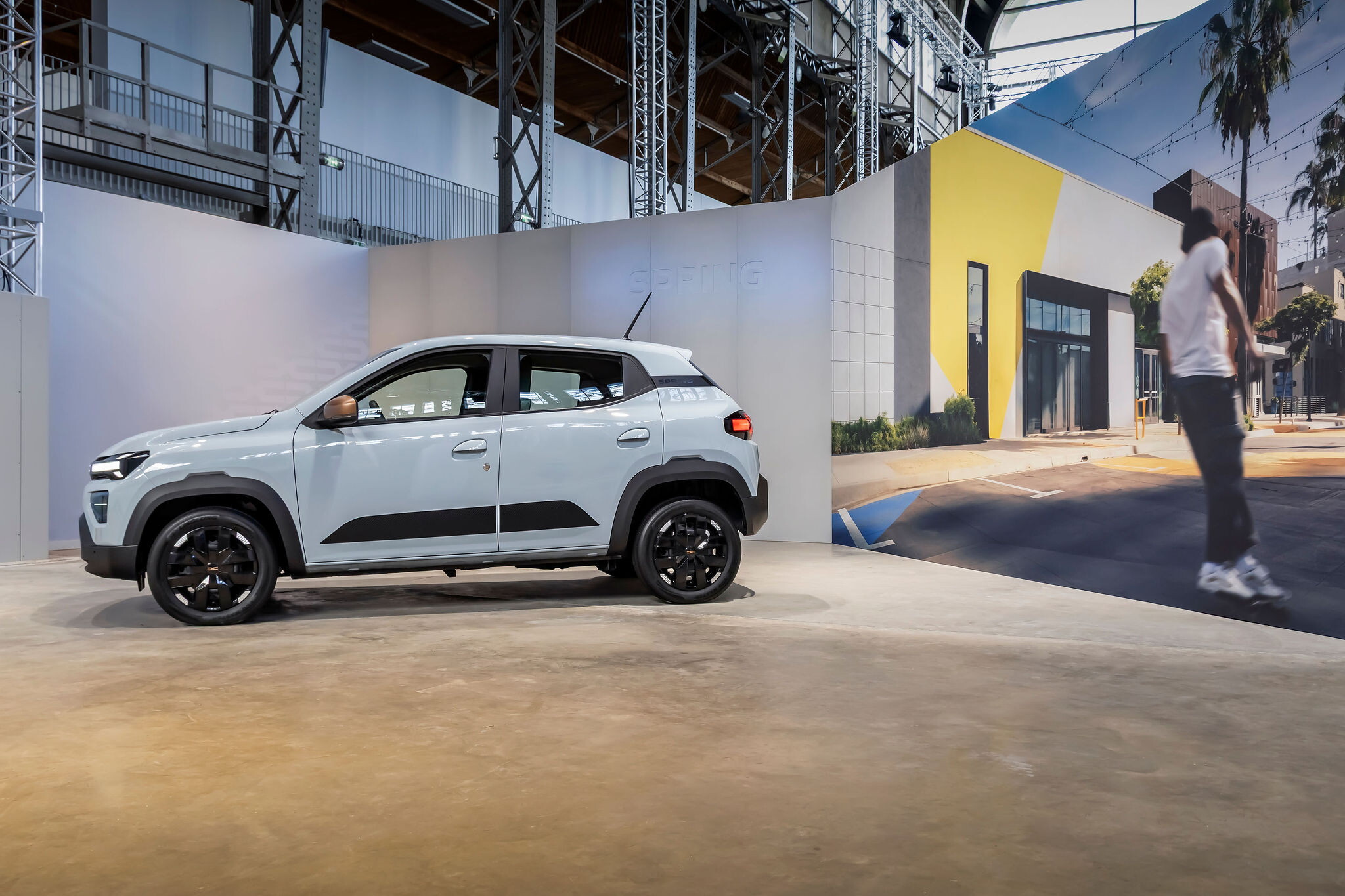 Dacia Spring 2026, l'elettrica tascabile si aggiorna