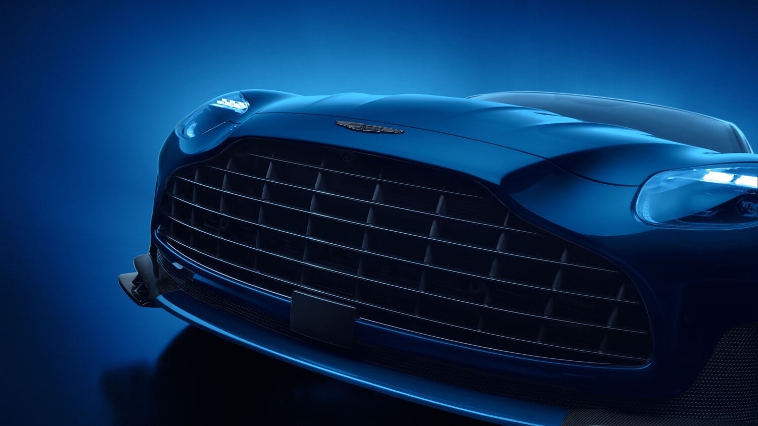 Aston Martin DB12 S