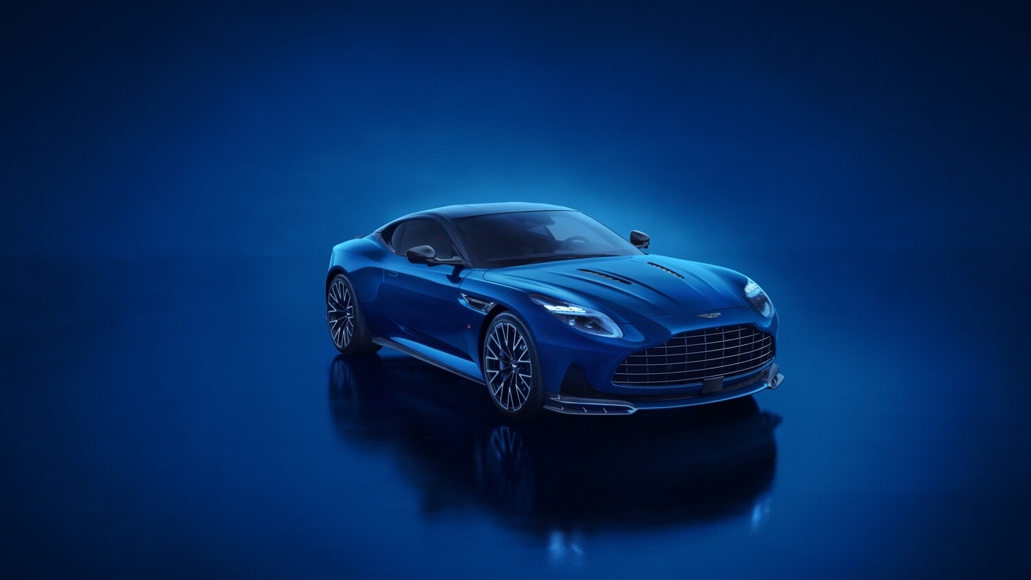 Aston Martin DB12 S