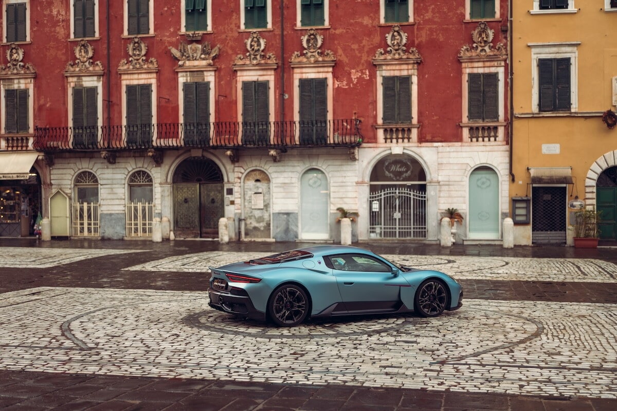 Maserati MCPura e MCPura Cielo su strada