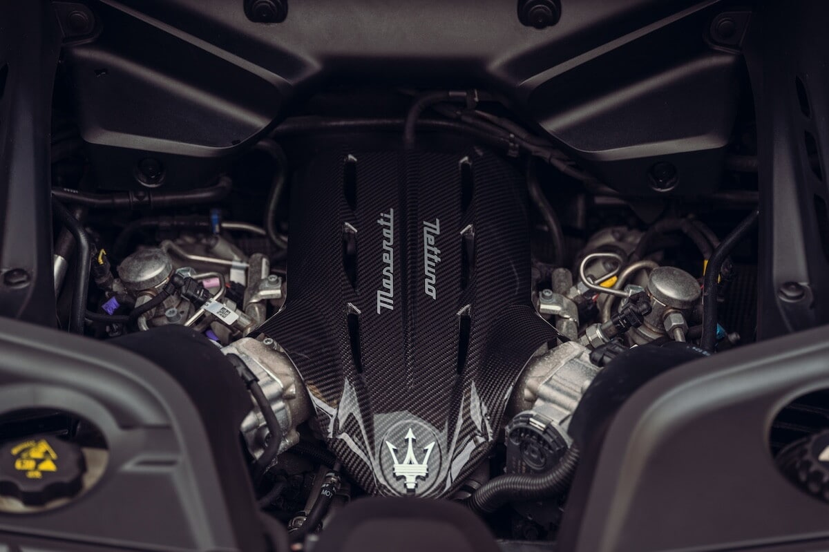 Maserati MCPura e MCPura Cielo su strada
