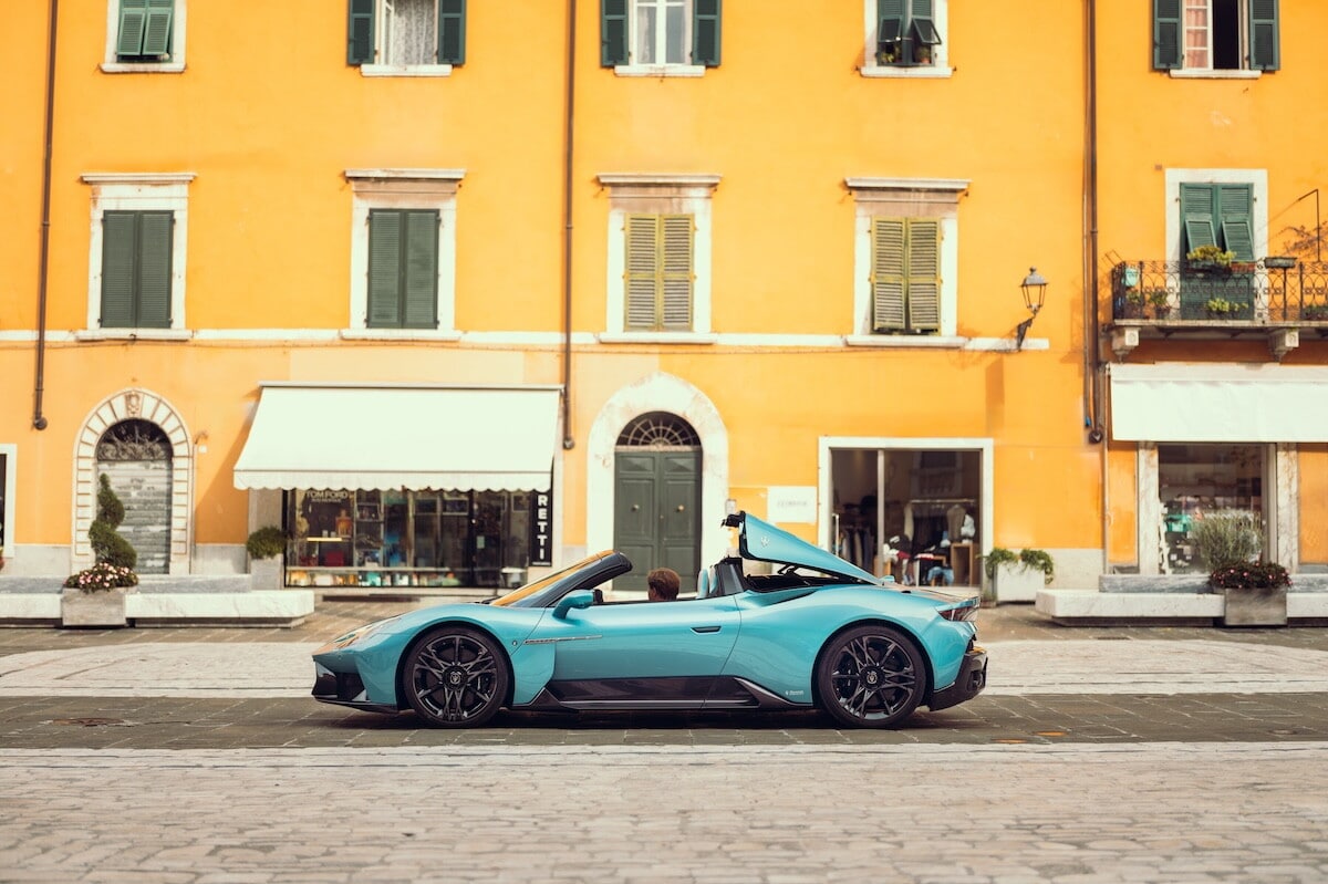 Maserati MCPura e MCPura Cielo su strada
