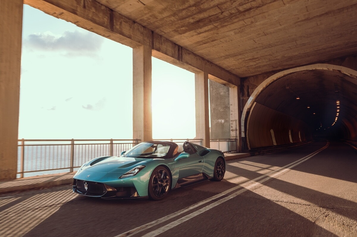 Maserati MCPura e MCPura Cielo su strada