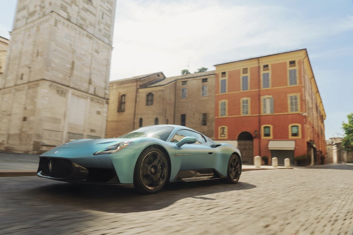 Maserati MCPura e MCPura Cielo su strada