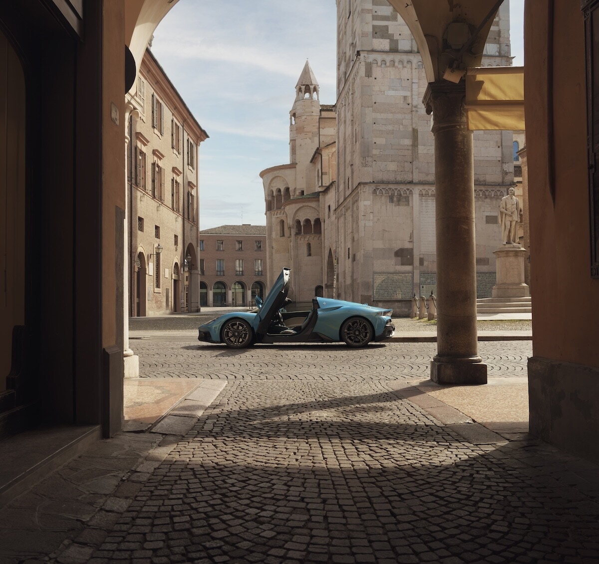 Maserati MCPura e MCPura Cielo su strada