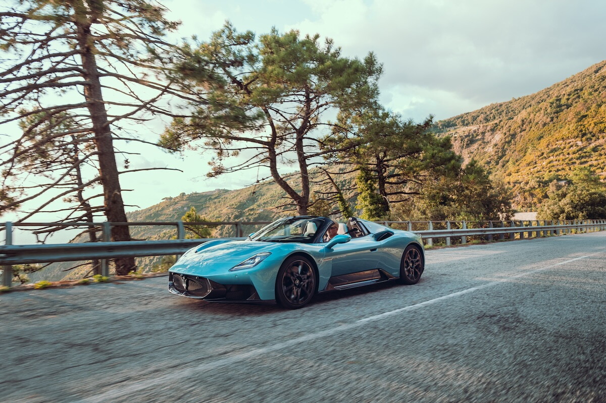Maserati MCPura e MCPura Cielo su strada
