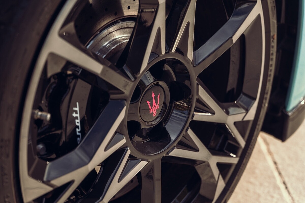 Maserati MCPura e MCPura Cielo su strada