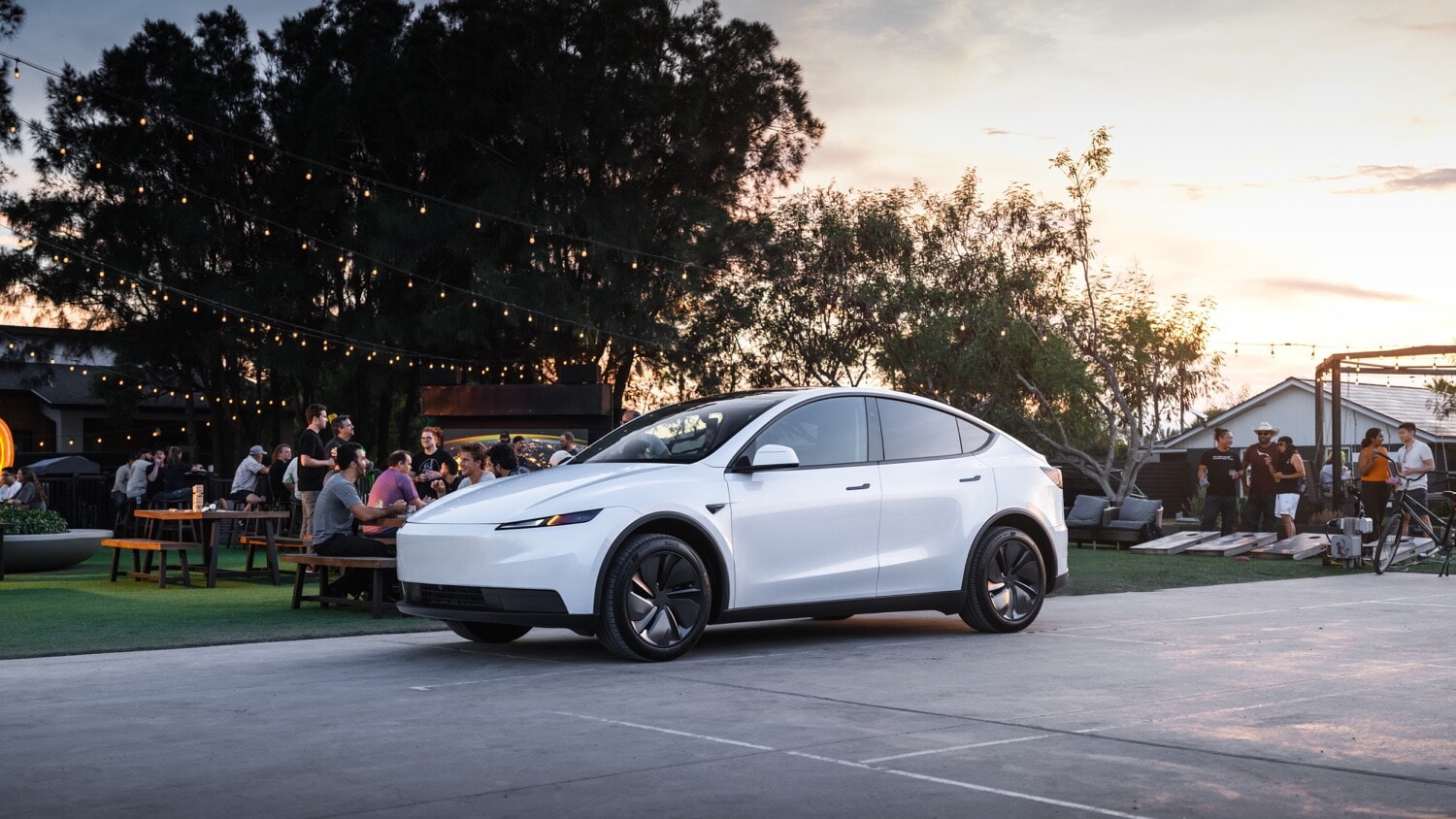 Tesla Model Y Standard, l'alternativa alla Premium