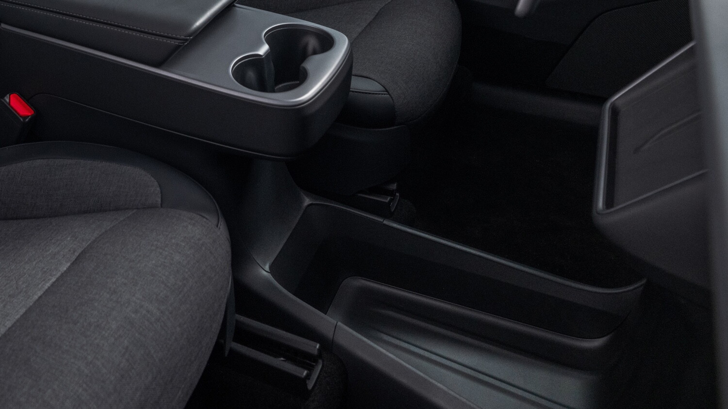Tesla Model Y Standard, l'alternativa alla Premium