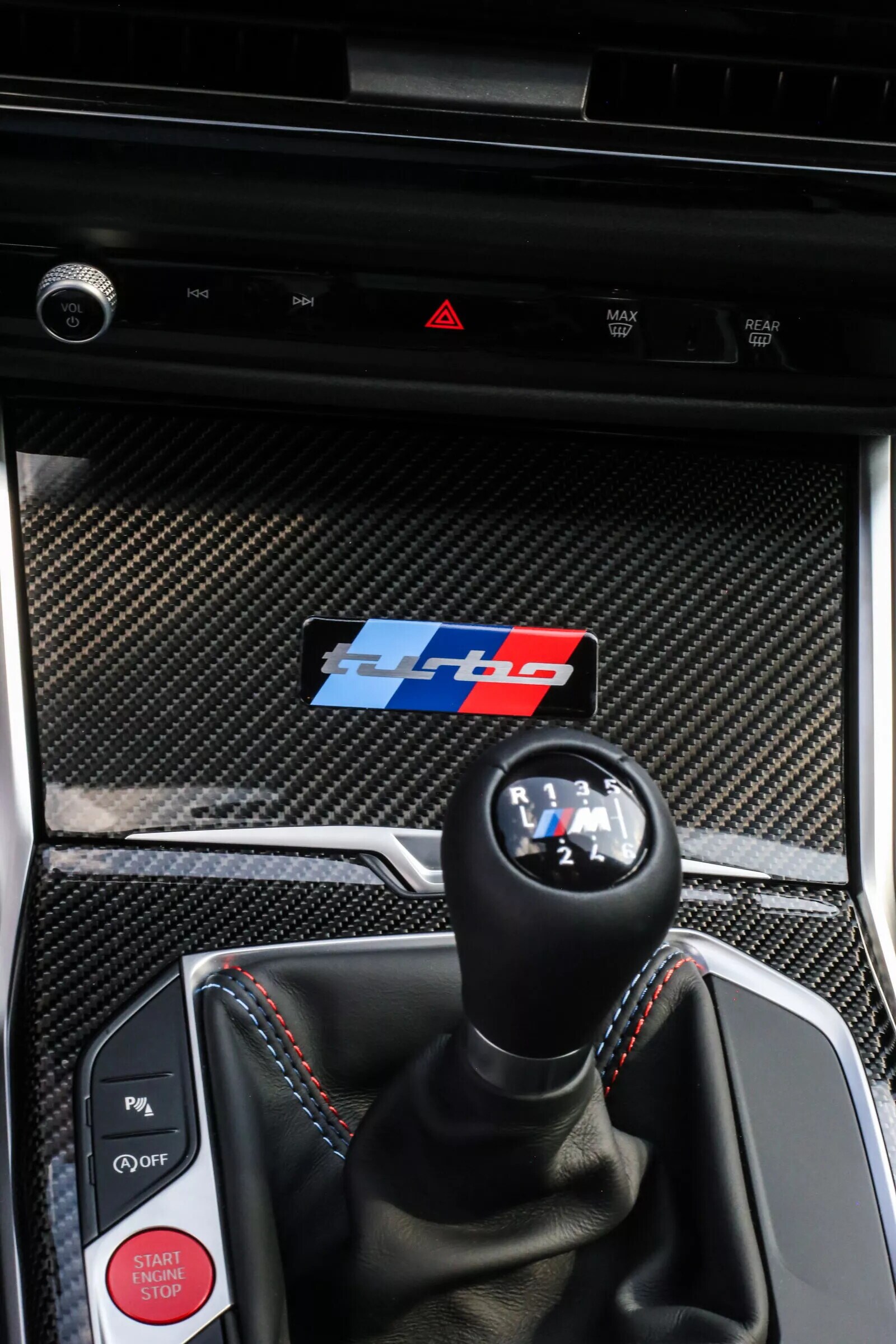 BMW M2 Turbo Design Edition 2026, tributo alla storica 2002 Turbo