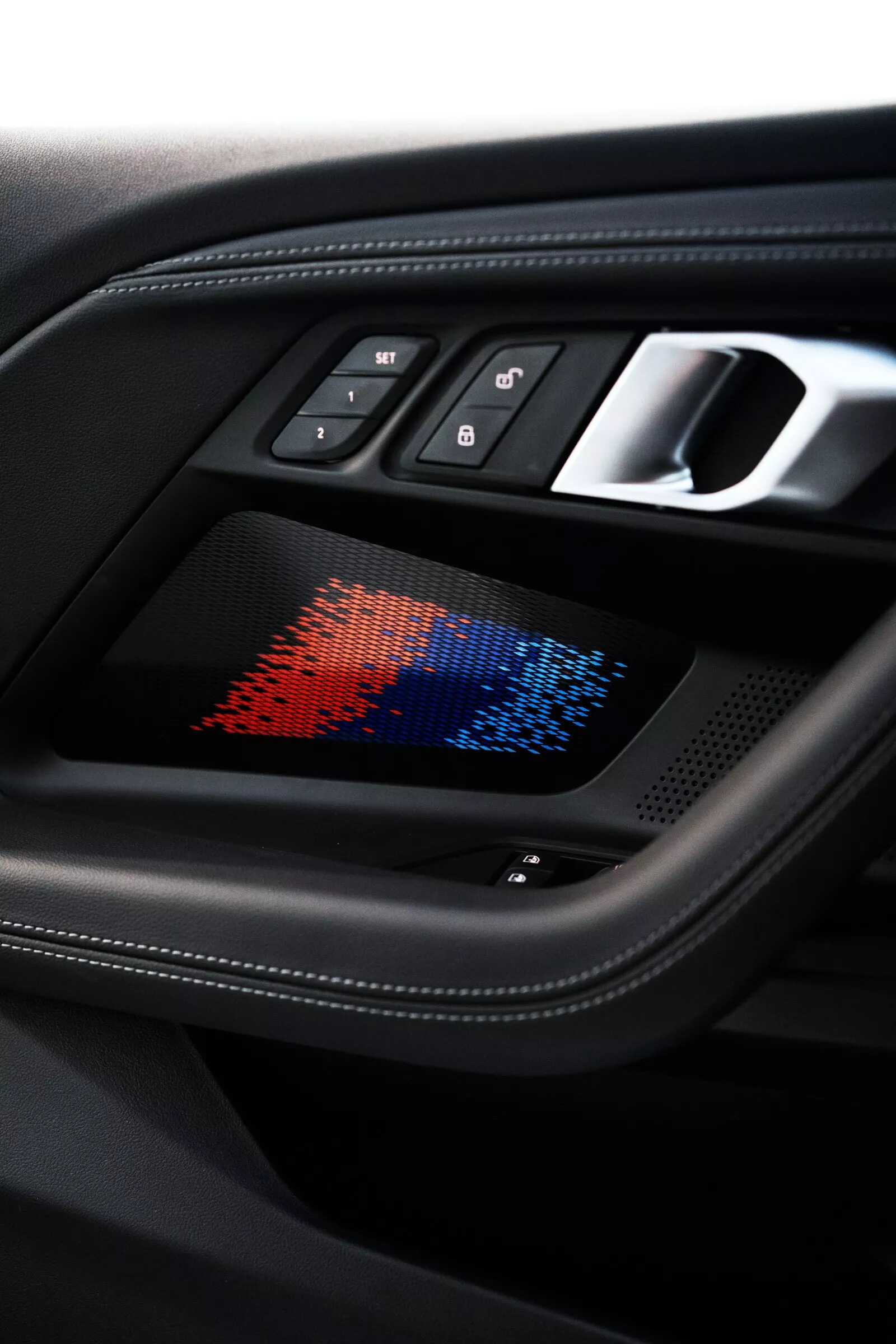 BMW M2 Turbo Design Edition 2026, tributo alla storica 2002 Turbo