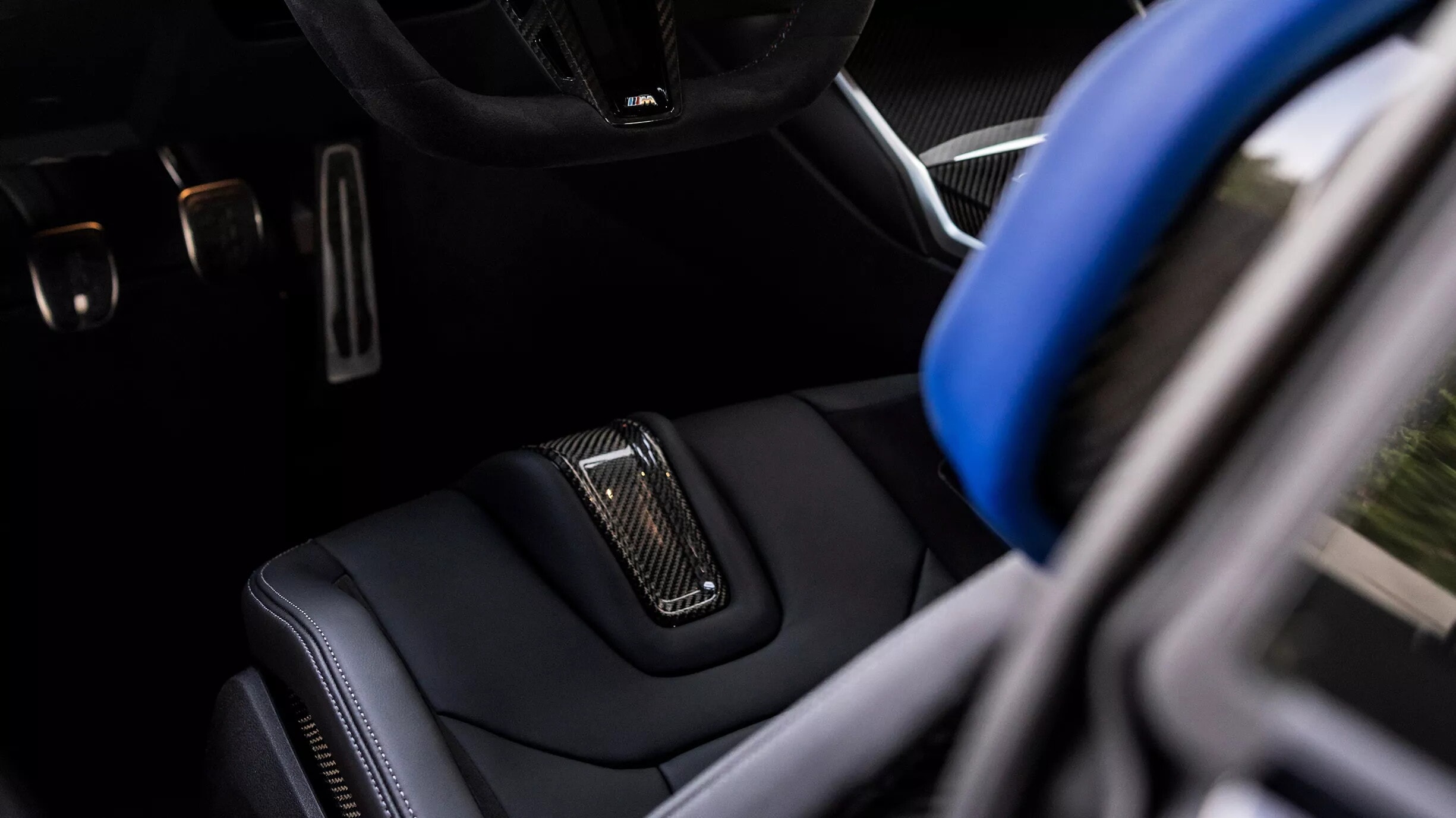 BMW M2 Turbo Design Edition 2026, tributo alla storica 2002 Turbo