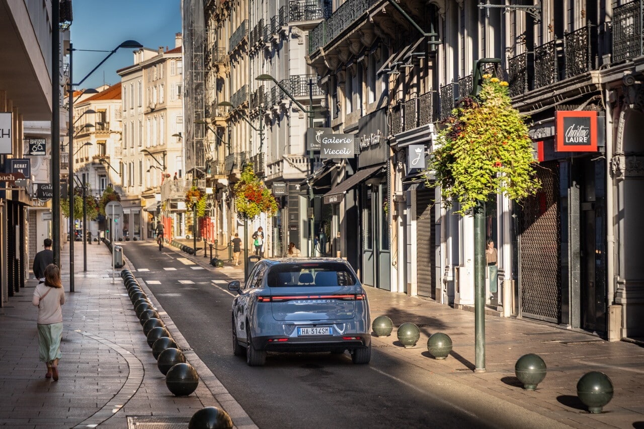 Leapmotor B10, il Suv dal prezzo speciale su strada