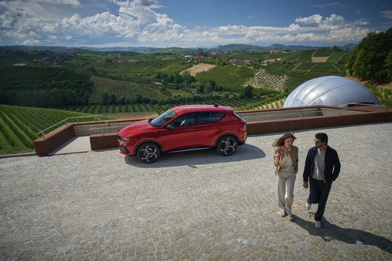 Alfa Romeo Tonale restyling cambia faccia