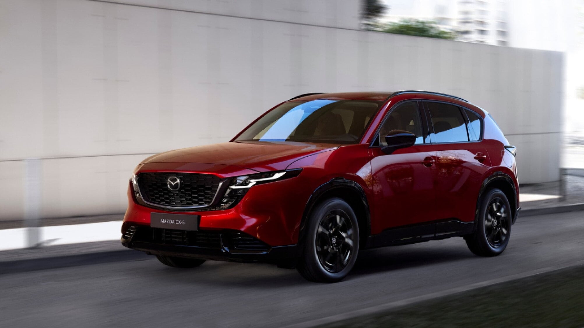 Mazda CX-5, il Suv cresce e punta sul mild hybrid