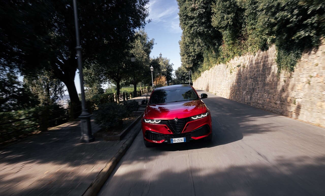 Alfa Romeo Tonale facelift su strada
