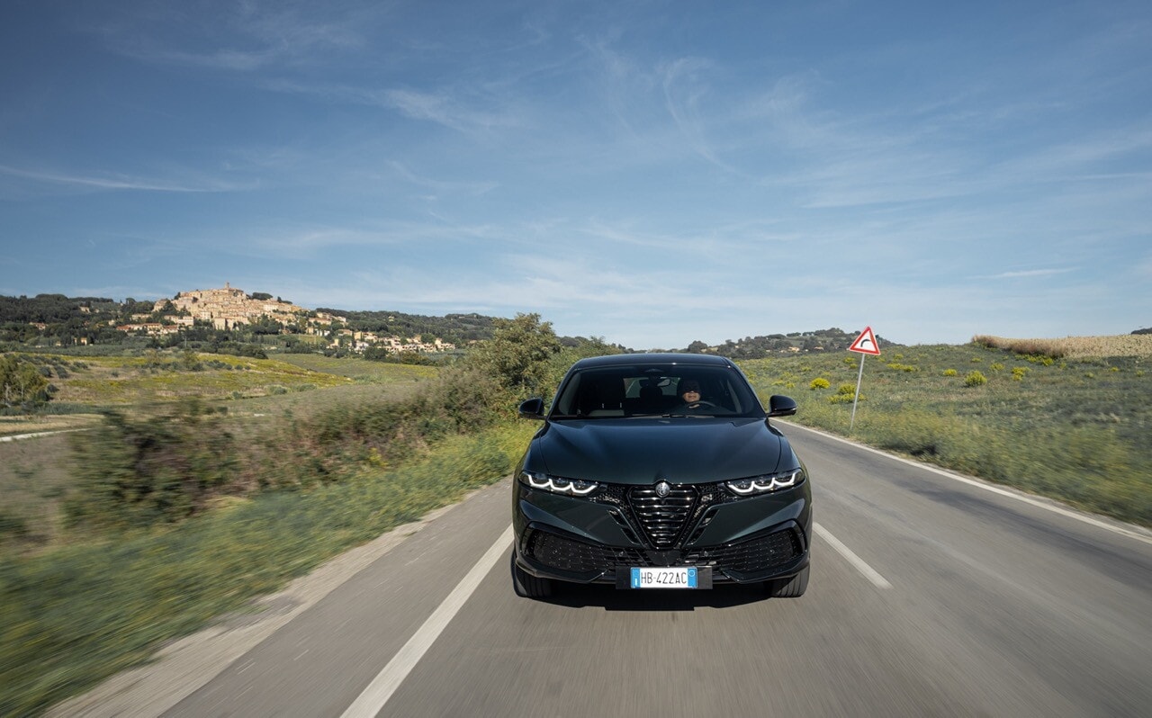 Alfa Romeo Tonale facelift su strada
