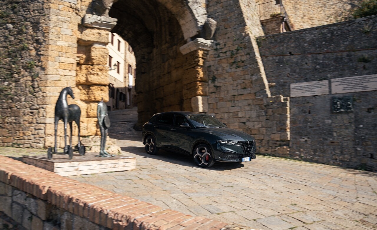 Alfa Romeo Tonale facelift su strada