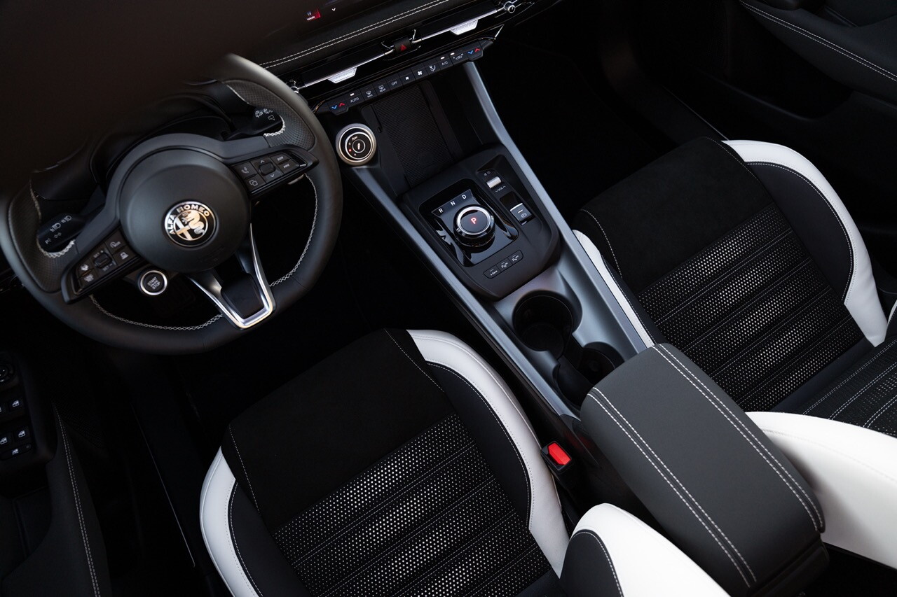 Alfa Romeo Tonale facelift su strada