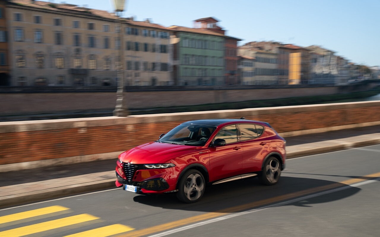 Alfa Romeo Tonale facelift su strada