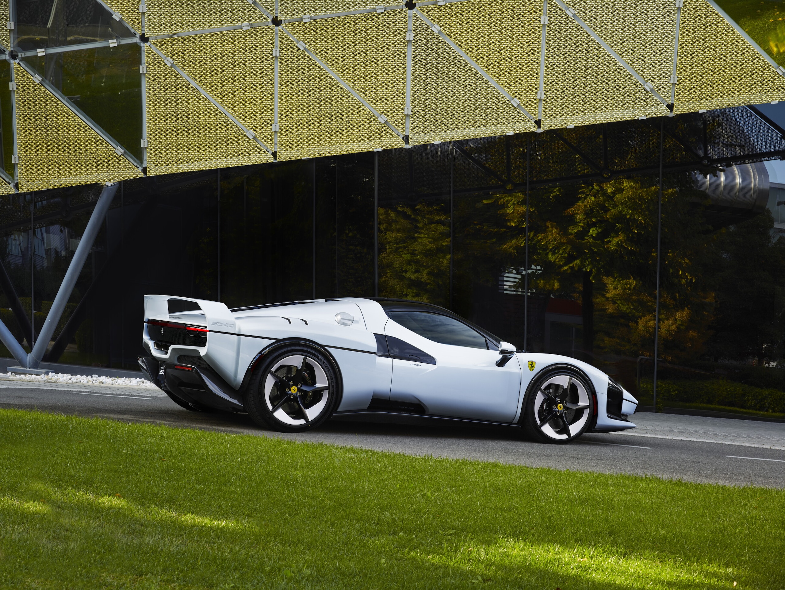 Ferrari SC40